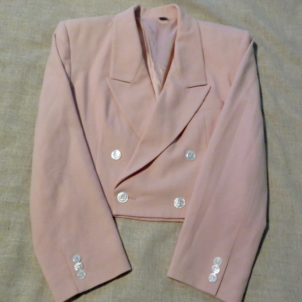 JH Collectable Cropped Blazer